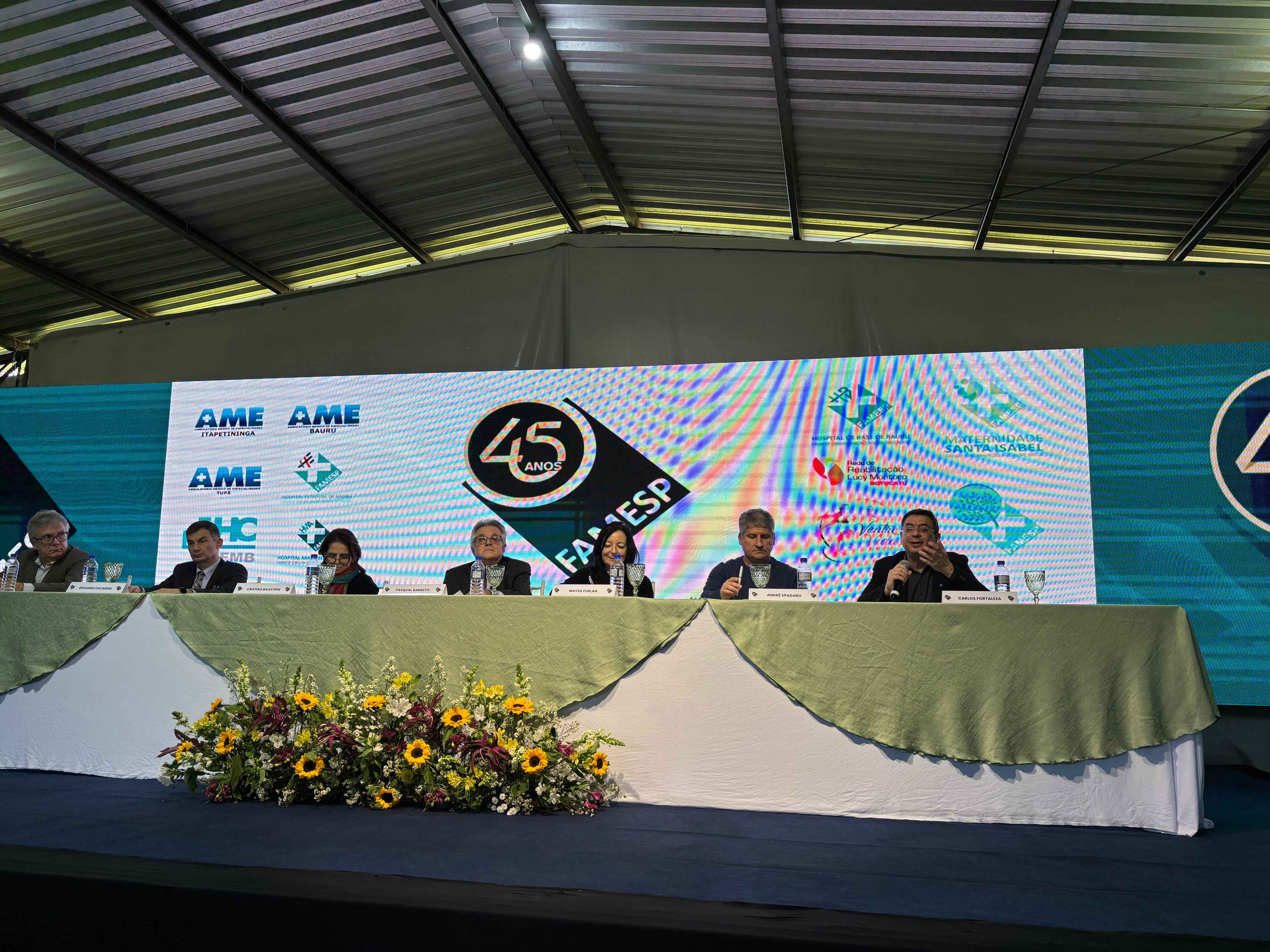 FUNDUNESP participa da celebração pelos 45 anos da FAMESP em Botucatu